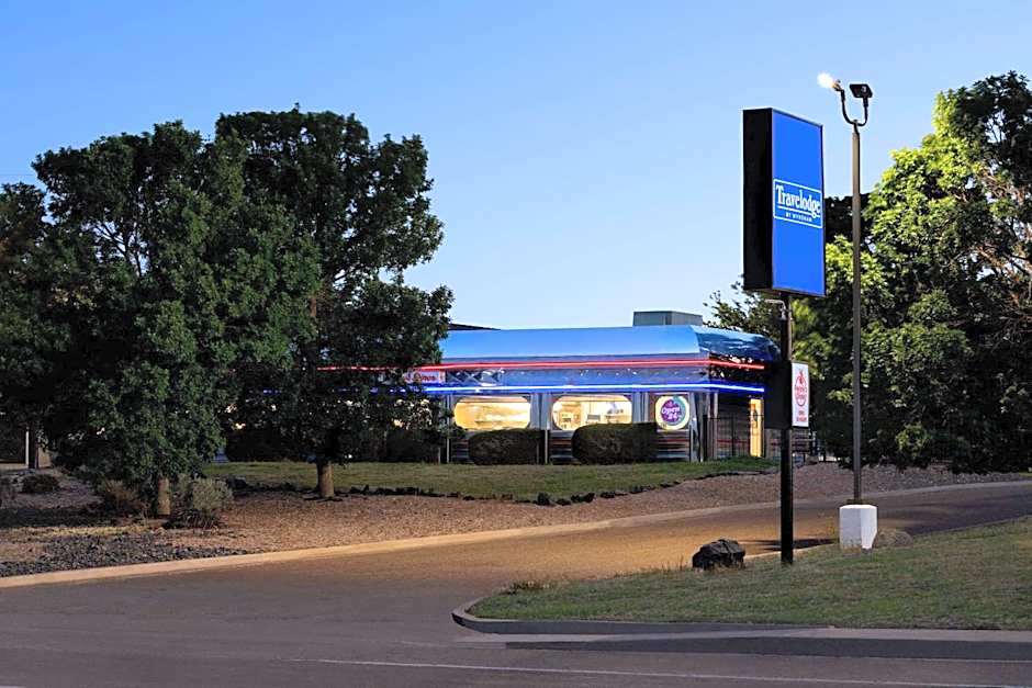 Travelodge by Wyndham Vaughn