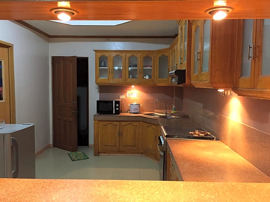 The Orange House - Vigan Villa