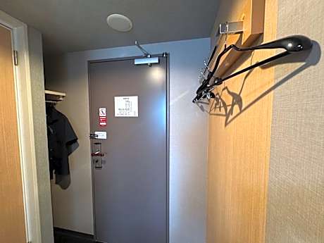 Semi-Double Room Non-Smoking