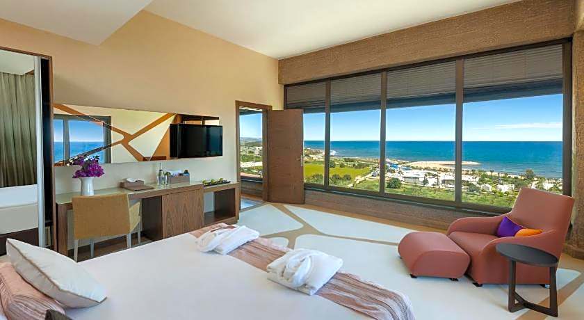 Noahs Ark Deluxe Hotel Spa