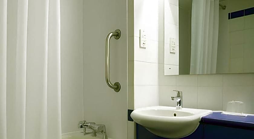 Travelodge Birmingham Maypole
