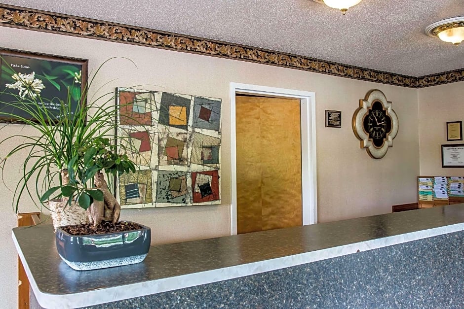 Econolodge - Paw Paw