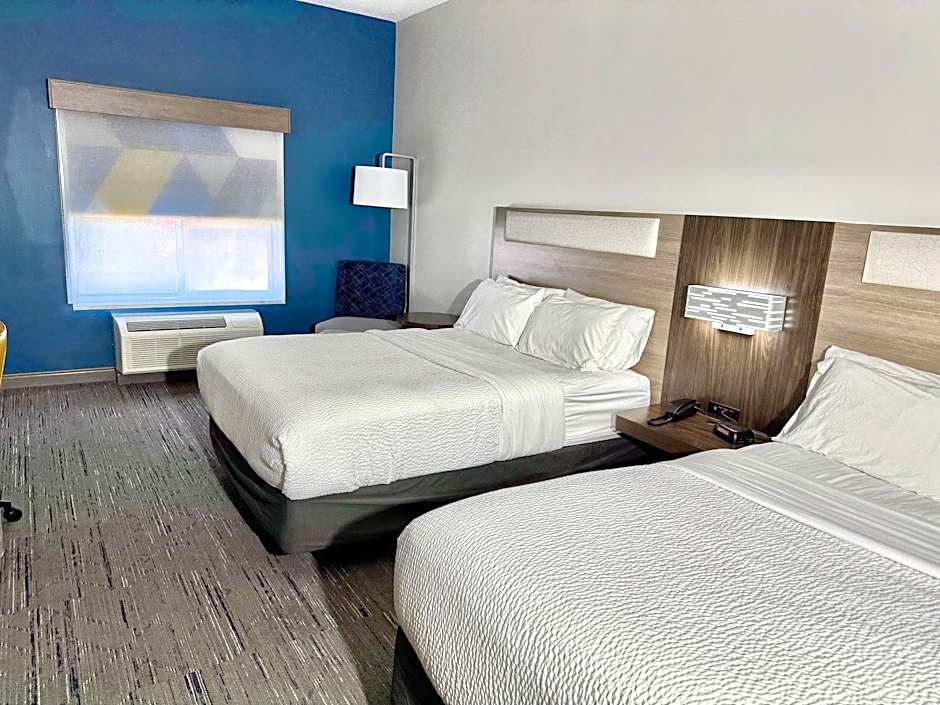 Holiday Inn Express Topeka North By IHG