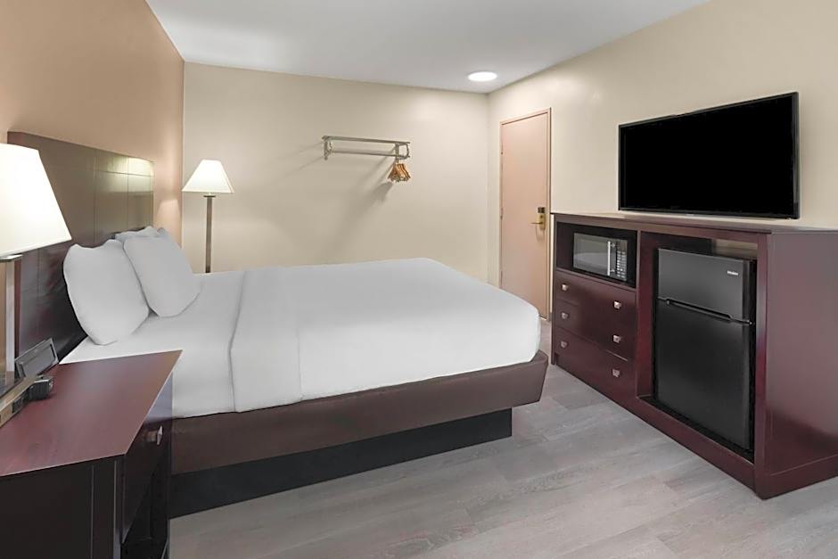 Baymont by Wyndham Iron Mountain