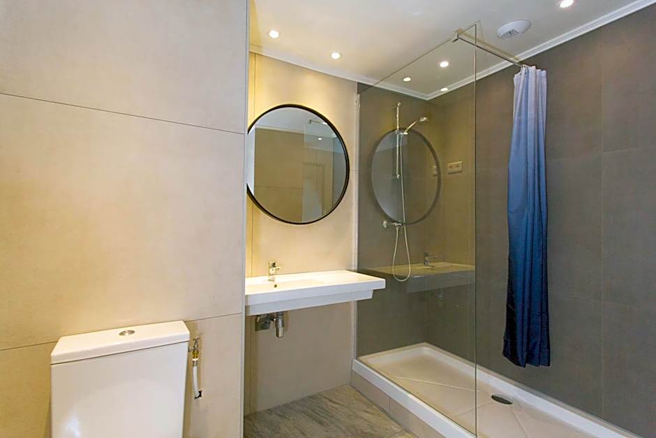 Villa Saint Exupery Beach Hostel