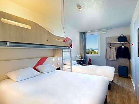 Family Room with One Double Bed, One Single Bed and One Mezzanine Bed
