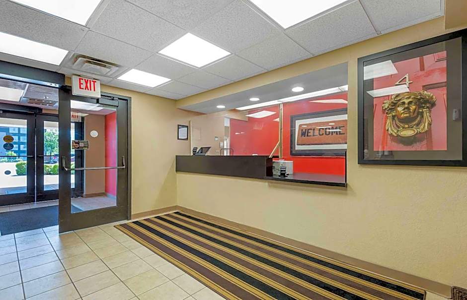 Studio 6 Corporate Extended Stay Buffalo Amherst NY