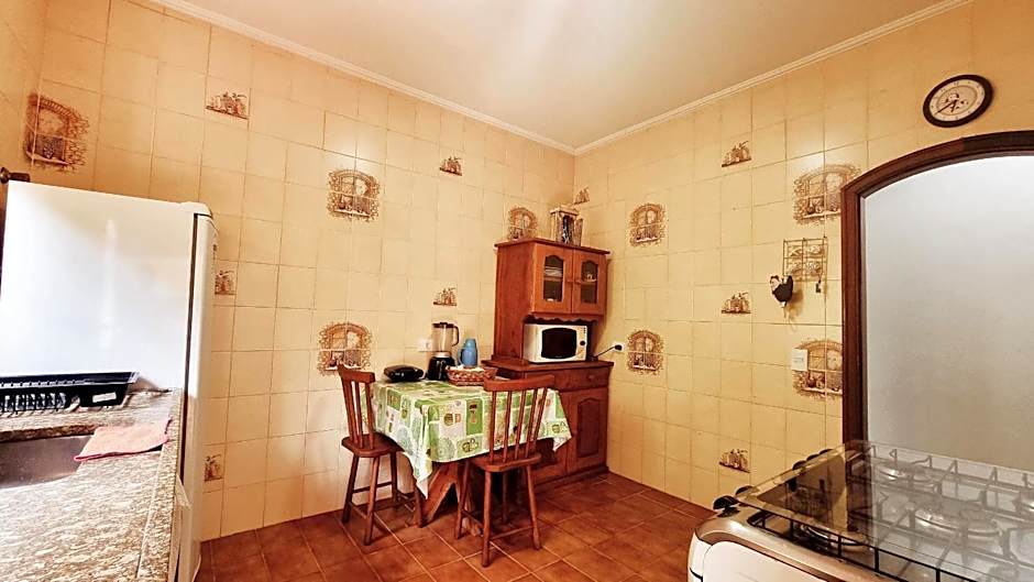 Elegante com lareira, Piscina, Área Gourmet, Bilhar, Wi-Fi, SmartTV