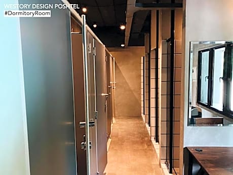 Superior Family Room with Shared Bathroom