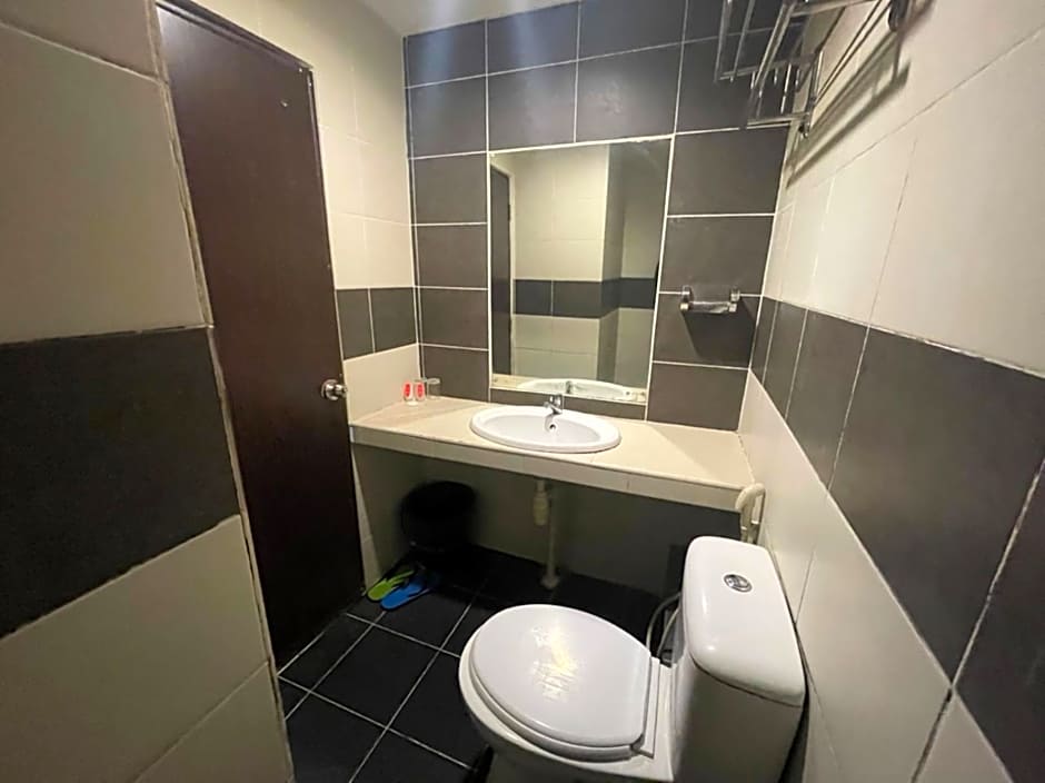 OYO 90411 Perdana Hotel Labuan