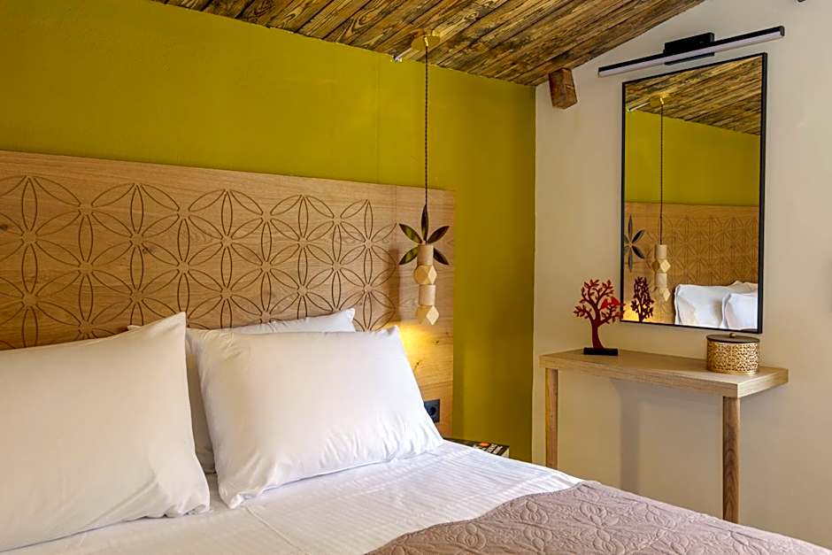 Driades Luxury Apartments by Estia