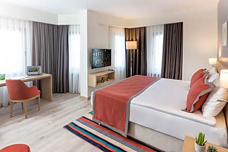 King Room - Mobility Access/Non-Smoking