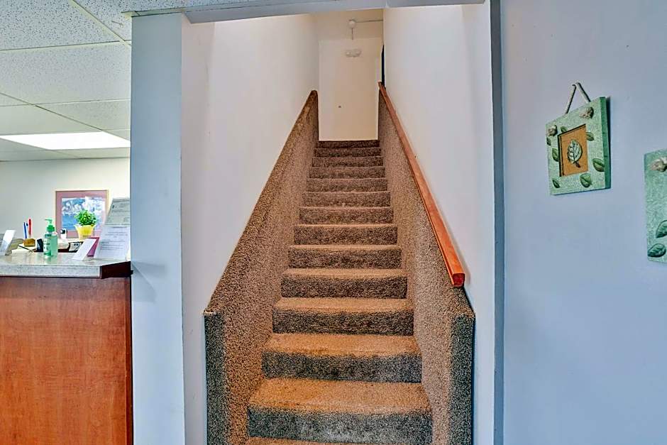 OYO Hotel Pipestone MN, Canterbury Park