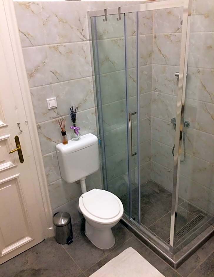 Zen Hostel by Central Market