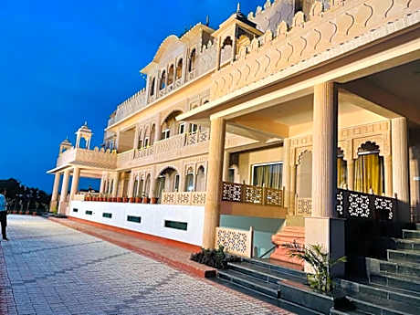 Dhawala Resort by Aamod 