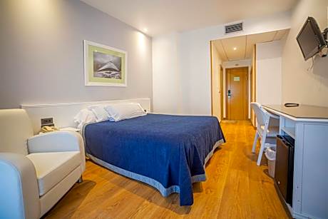 Double or Twin Room with Spa Access