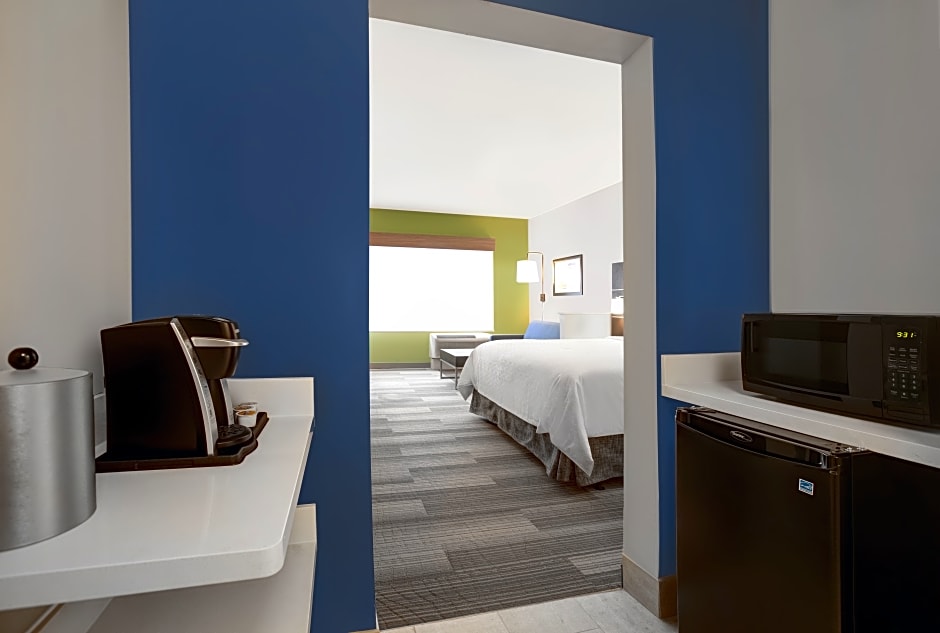 Holiday Inn Express Milwaukee Downtown By IHG