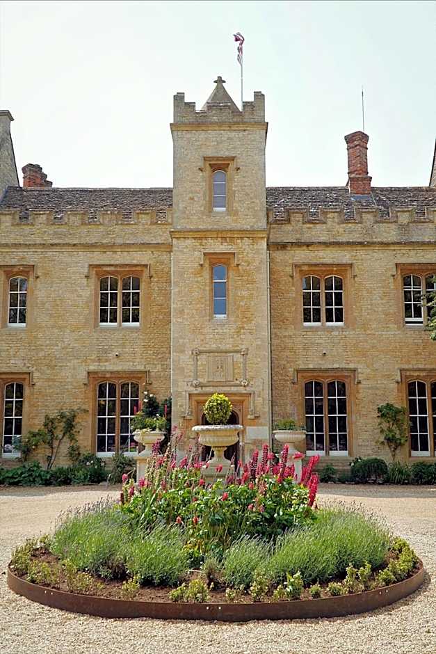 Weston Manor Hotel