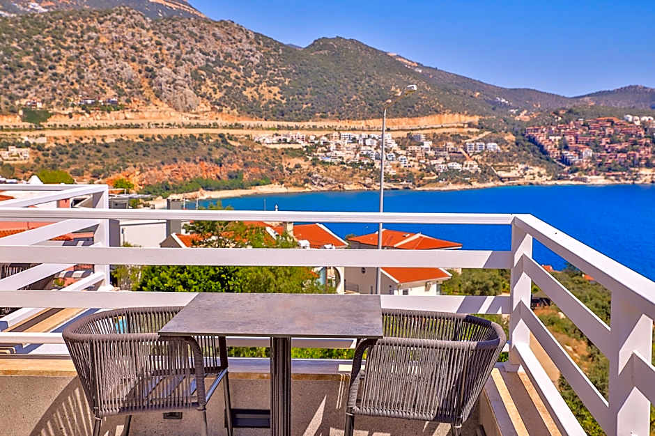 Kalkan Saray Suites Hotel