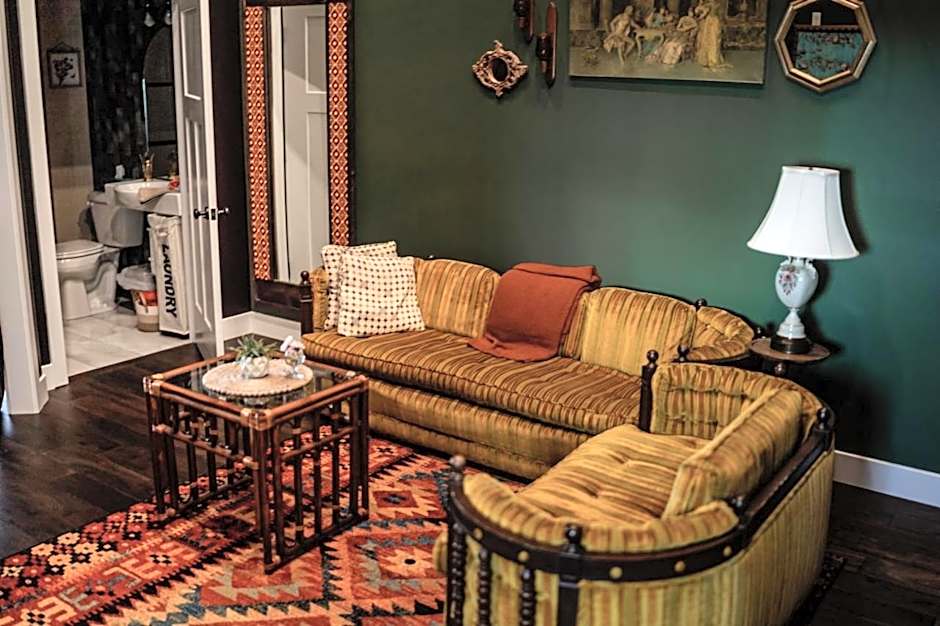 The Atrium - A Boutique Hotel - Suite 18