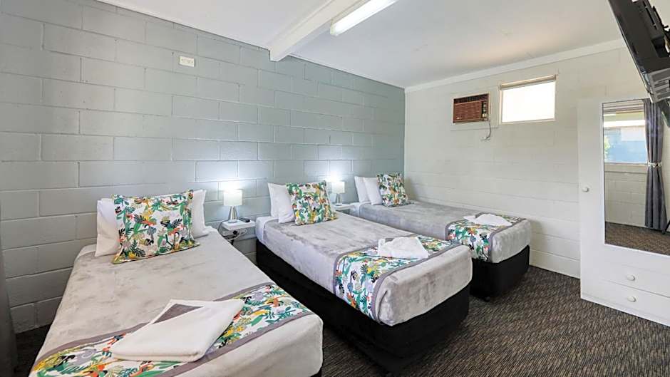 Oasis Motel