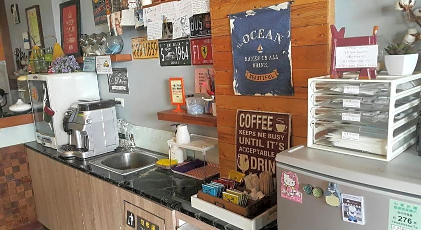 角舍背包客棧 -近火車站