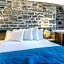 Hotel Louisbourg
