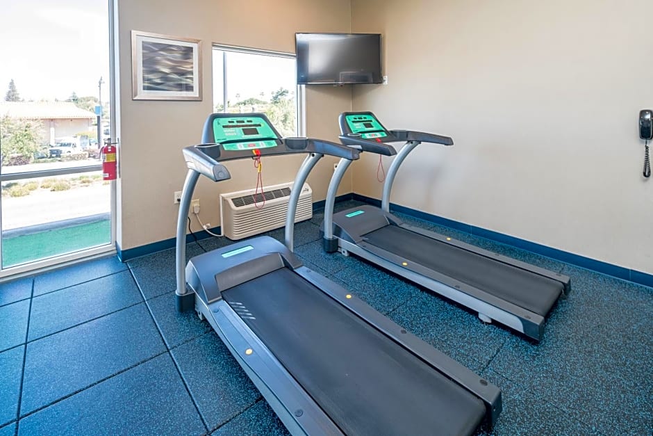 Holiday Inn Express Hotel & Suites Santa Clara By IHG