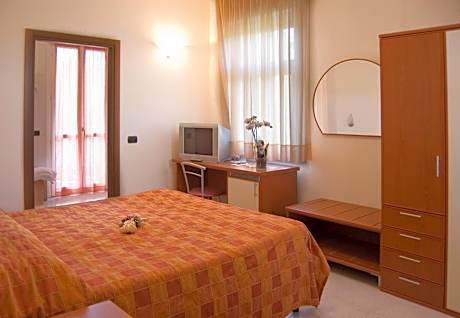 Classic Double or Twin Room