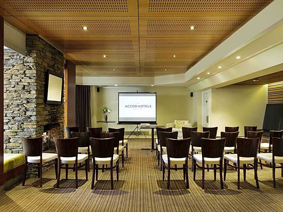 Novotel Queenstown Lakeside