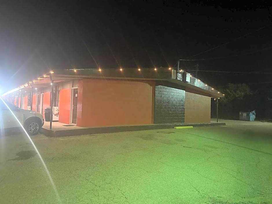 Holiday Host Motel & RV Park