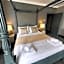 The Popinjay Hotel