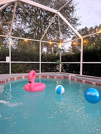 Spacious home with heated pool in Palm Coast!