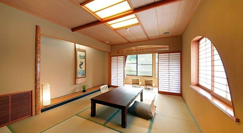 MICASA (Minakami Hot Spring Ryokan)