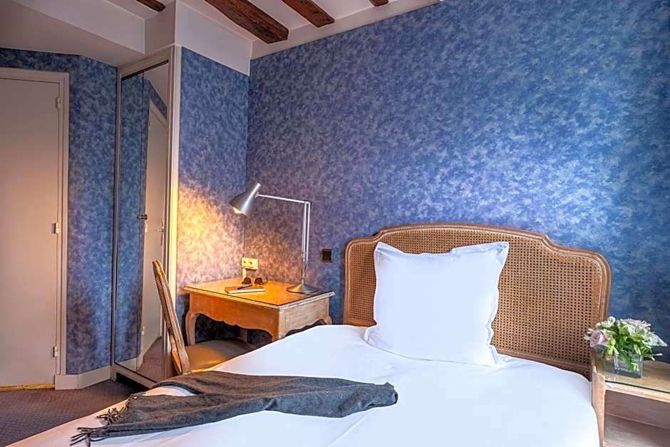 Hotel Baudelaire Opera