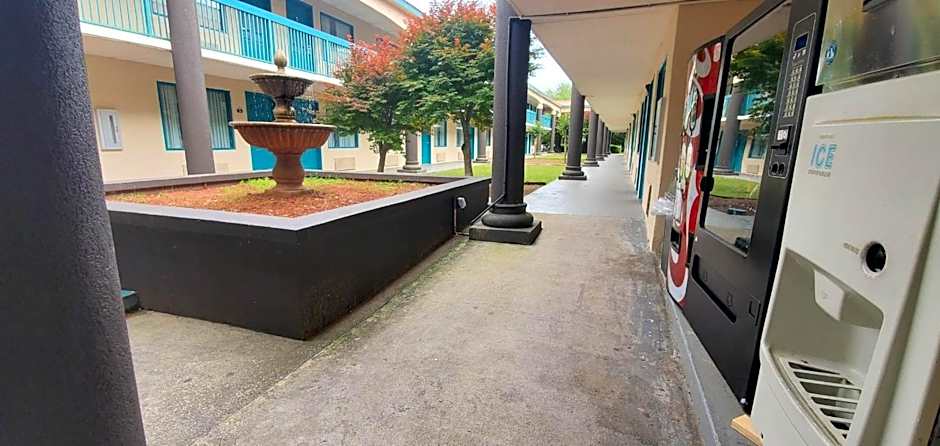 Motel 6 Savannah GA Gateway & I95