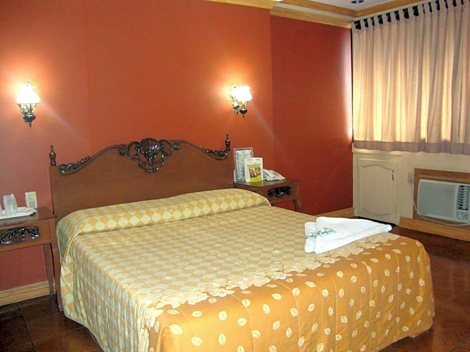 Pearlmont Hotel