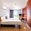 B&B HOTEL Lully 3 Lakes