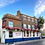 The Red Cow - Guest House