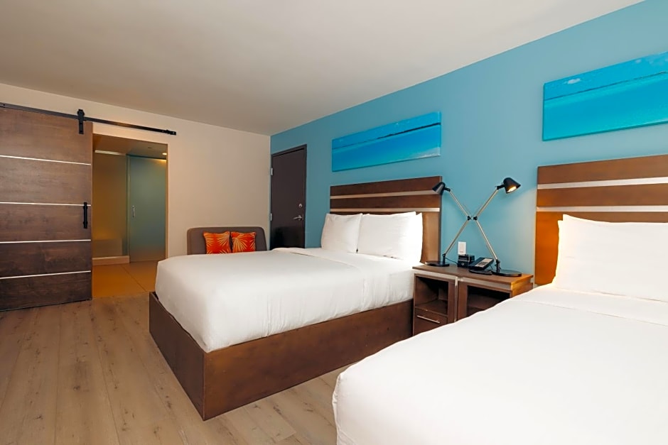 The Cove Hotel