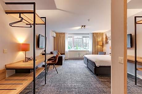 Double Room with Kingsize Bed