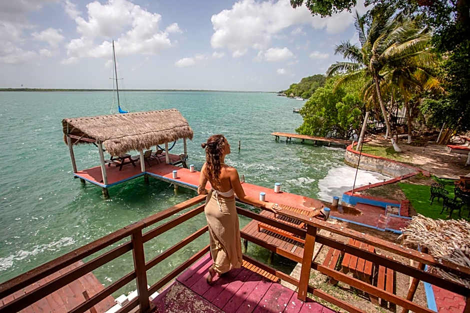 Seven Blue House Village & Lodge