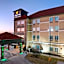 La Quinta Inn & Suites by Wyndham Allen At The Village