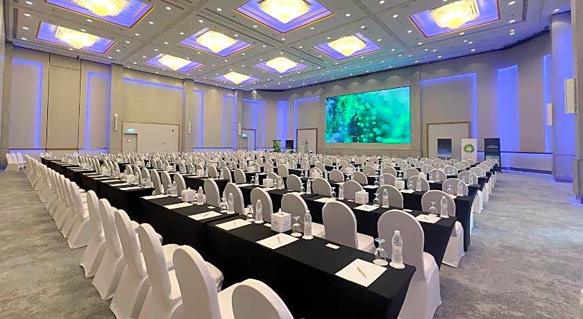 Crowne Plaza Bahrain By IHG