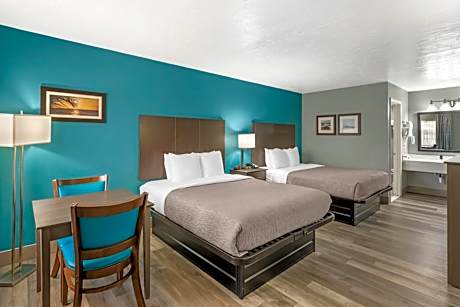 Queen Room with Two Queen Beds - Non-Smoking