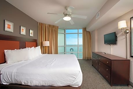 Three-Bedroom Suite with Oceanfront View