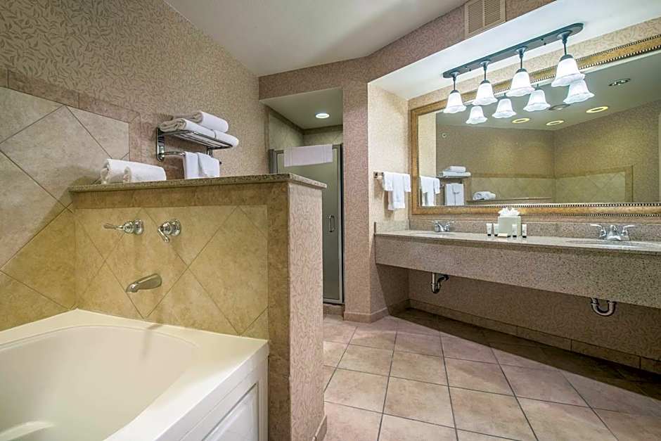 Red Lion Hotel Pasco Airport & Conference Center