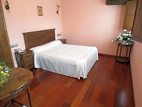 Twin Room with Private Bathroom