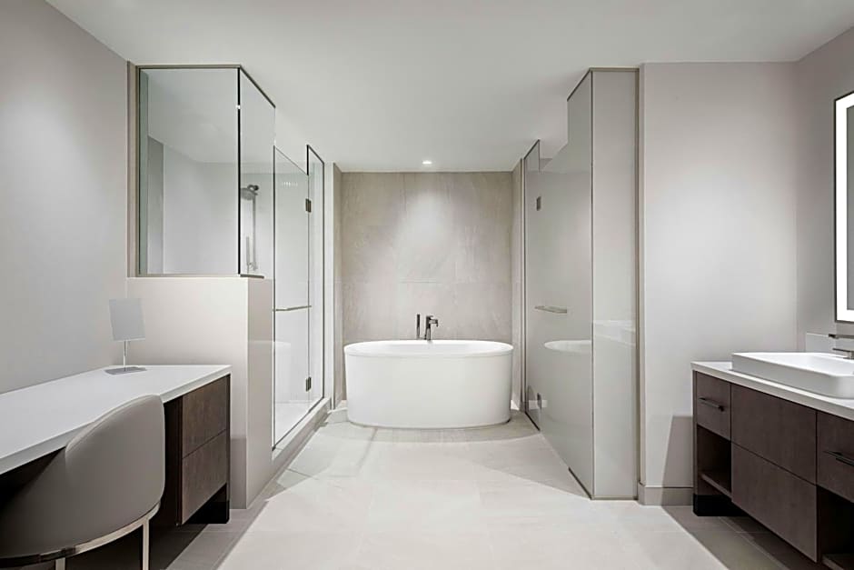 HALL Park Hotel, Autograph Collection