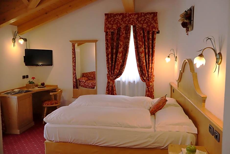 Hotel Pordoi - Fam Furgler